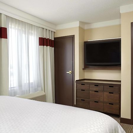 Four Points By Sheraton Kitchener-Waterloo Bagian luar foto