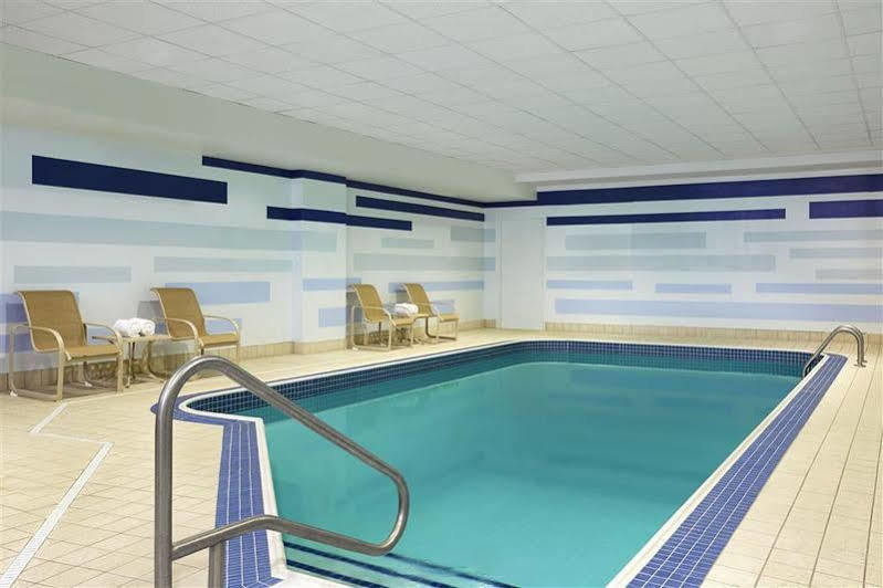 Four Points By Sheraton Kitchener-Waterloo Bagian luar foto